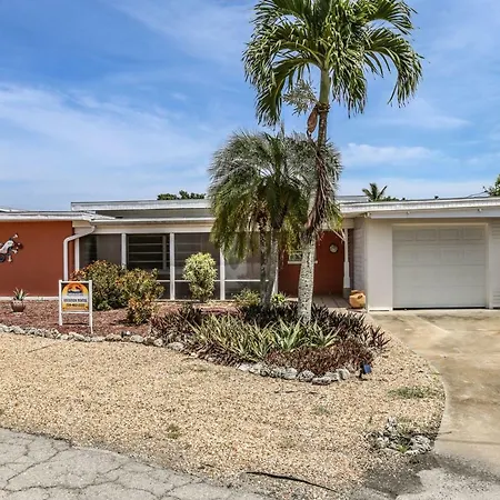464 Washington Court - M Villa